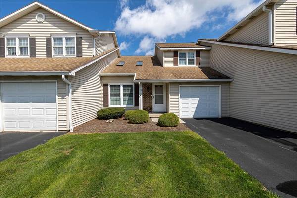12 Pumpkin Hill, Rochester, NY 14624