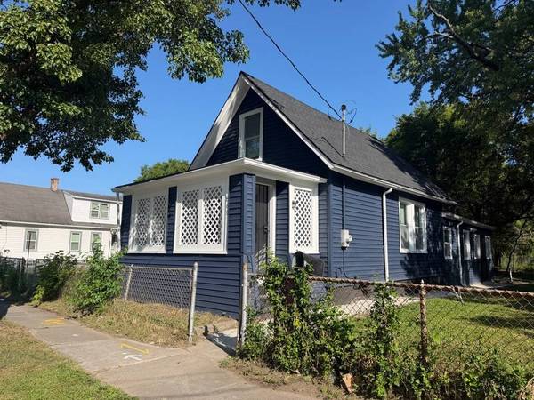 860 Clifford AVE