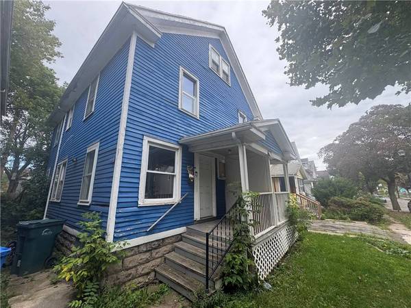 176-178 Roycroft DR, Rochester, NY 14621