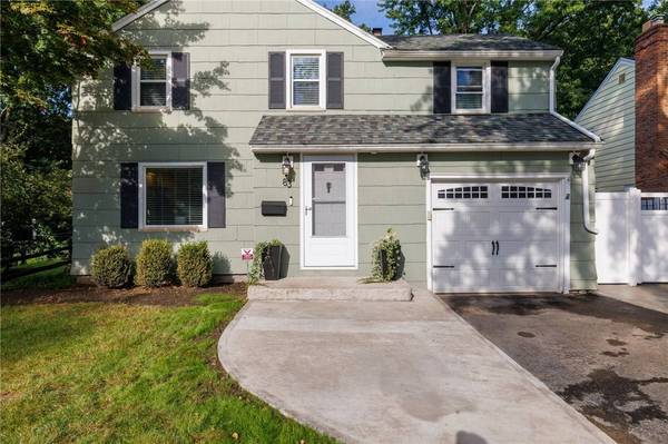 83 Tamarack DR, Rochester, NY 14622