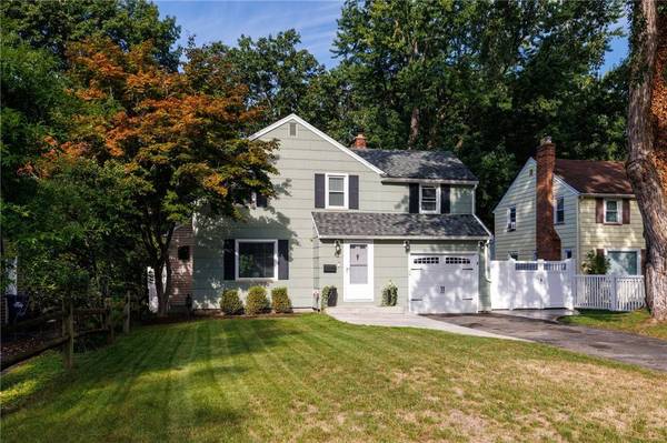83 Tamarack DR, Rochester, NY 14622
