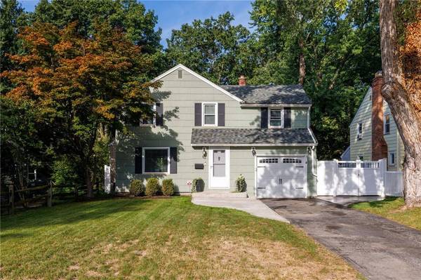83 Tamarack DR