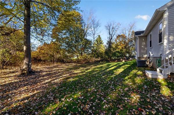 13 Lilly Pond CIR, North Chili, NY 14514