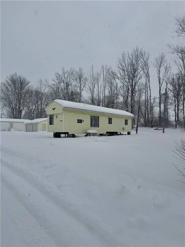 8208 Walnut RD, Wolcott, NY 14590