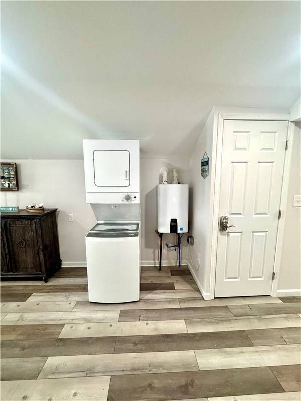 182 Lake Bluff Rd RD, Rochester, NY 14622