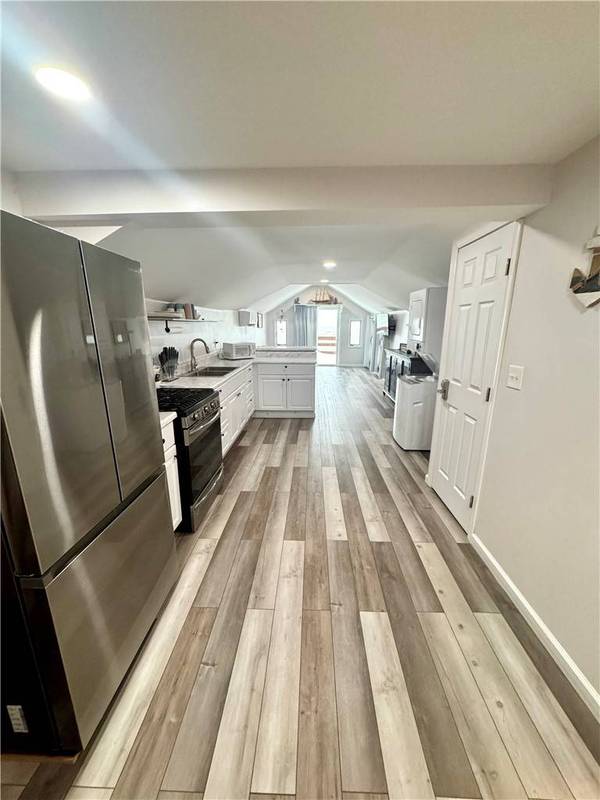 182 Lake Bluff Rd RD, Rochester, NY 14622