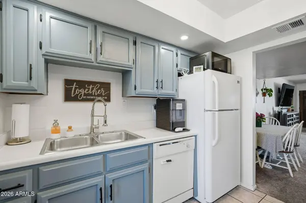 1927 E HAMPTON Avenue #207, Mesa, AZ 85204