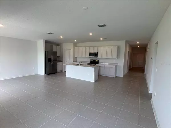 2239 CHRIS DR, Winter Haven, FL 33884