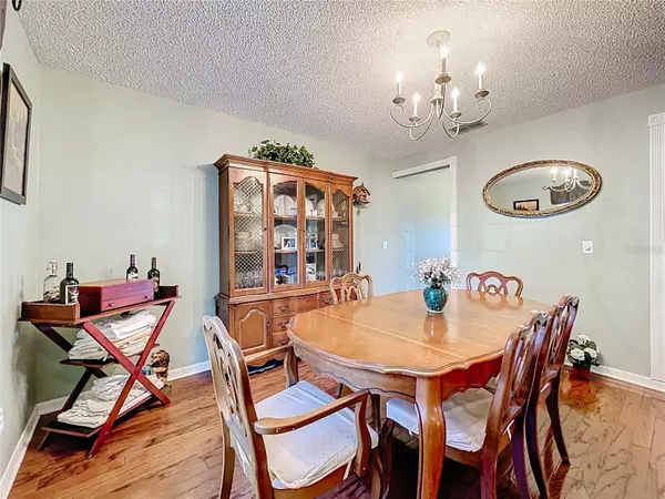 1930 KNOLLCREST DR, Clermont, FL 34711