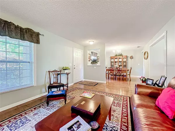 1930 KNOLLCREST DR, Clermont, FL 34711