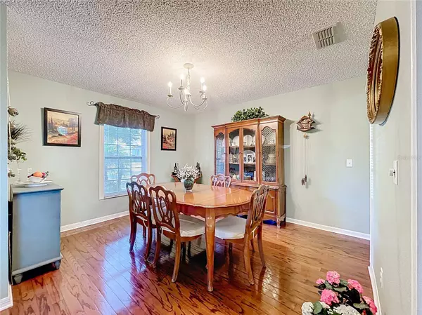 1930 KNOLLCREST DR, Clermont, FL 34711