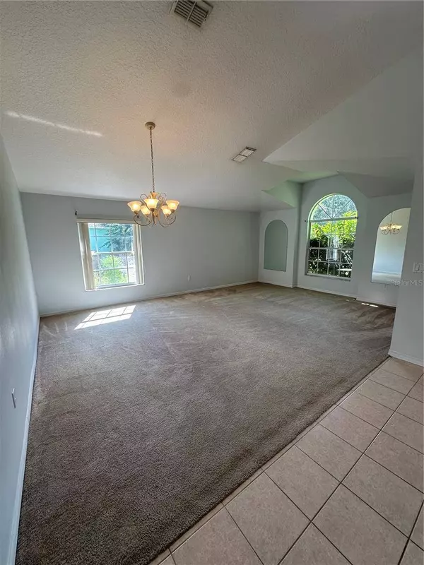 2823 DRIFTING LILLY LOOP, Kissimmee, FL 34747