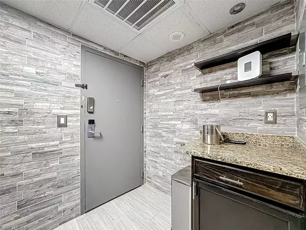 6165 CARRIER DR #2110, Orlando, FL 32819