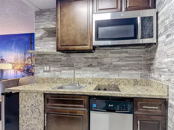 6165 CARRIER DR #2110, Orlando, FL 32819