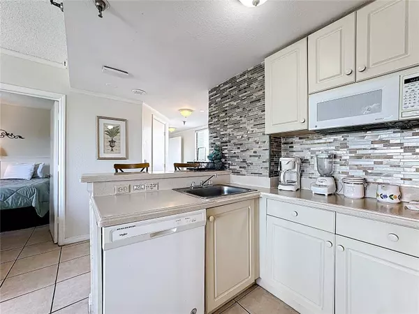 6165 CARRIER DR #2, Orlando, FL 32819