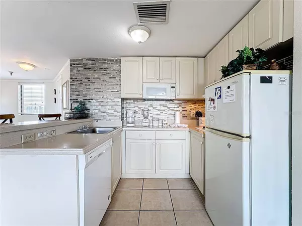 6165 CARRIER DR #2, Orlando, FL 32819