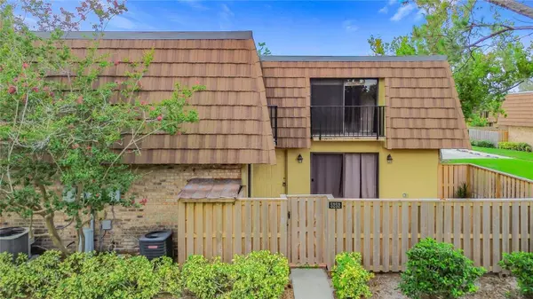 5252 BROOK CT #240, Orlando, FL 32811