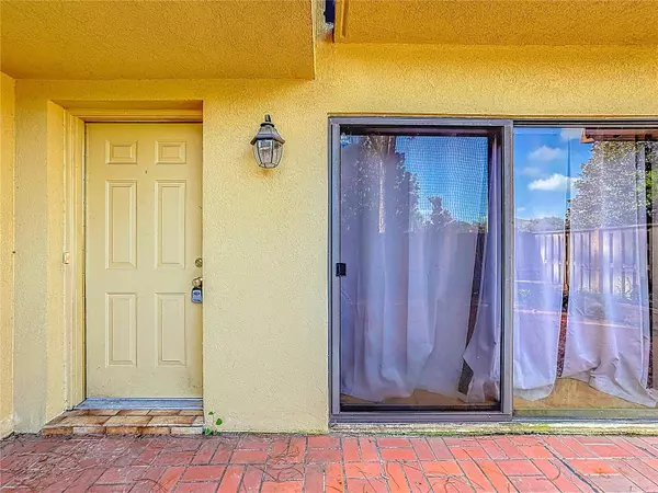 5252 BROOK CT #240, Orlando, FL 32811