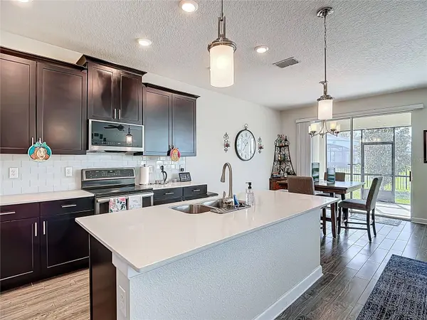 460 BRUNSWICK DR, Davenport, FL 33837