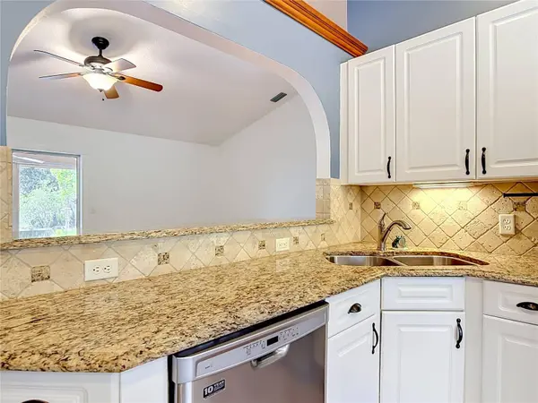 39903 GREENBRIER ST, Eustis, FL 32736