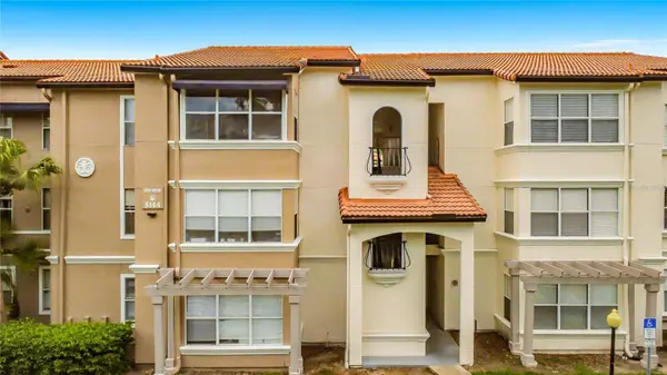 5144 CONROY RD #13, Orlando, FL 32811