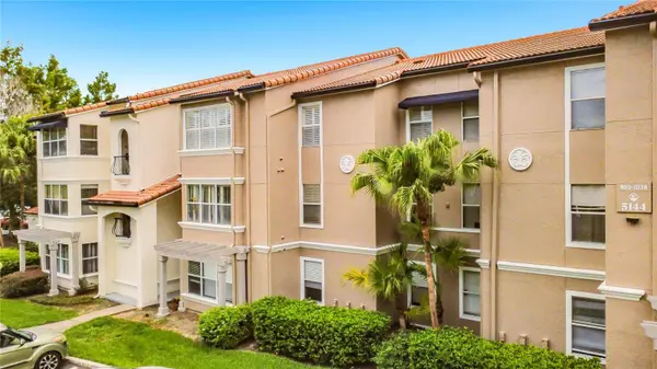 5144 CONROY RD #13, Orlando, FL 32811