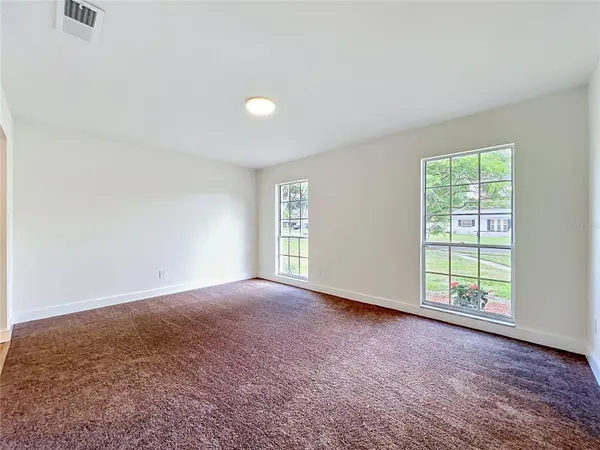 124 HOLLYHOCK DR, Altamonte Springs, FL 32701