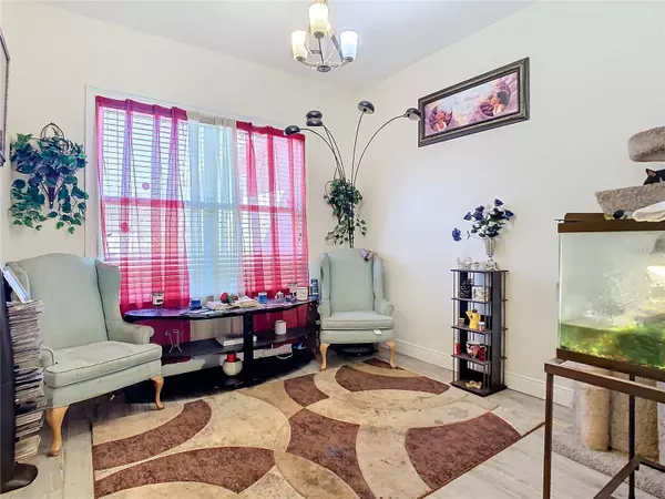 2218 W GORE ST, Orlando, FL 32805