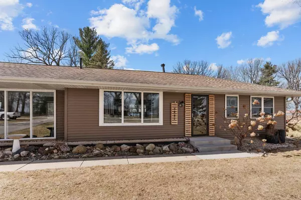7001 Portage Road, Deforest, WI 53532