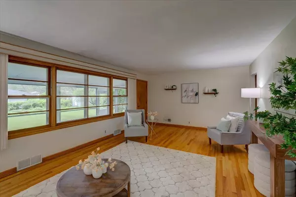 4801 Mineral Point Road, Madison, WI 53705