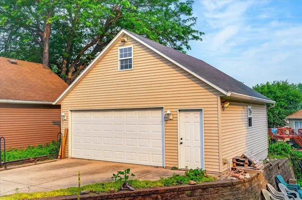 3814 Ridgeway Avenue, Madison, WI 53710-4