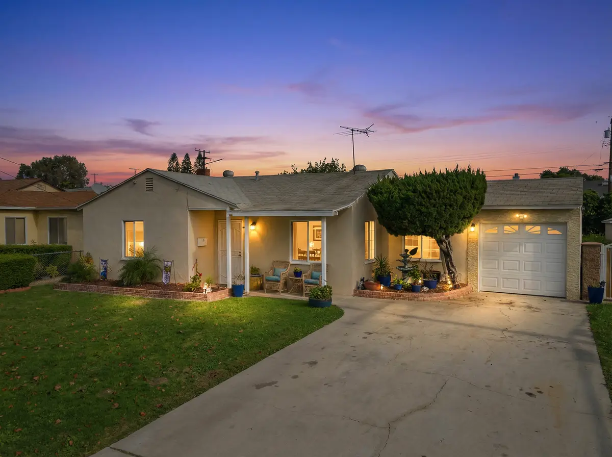 12830 Dunrobin Ave, Downey, CA 90242-4936
