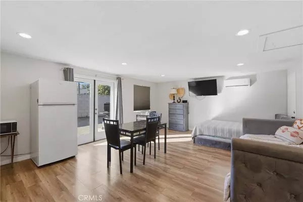 745 N N Vine St, Anaheim, CA 92805