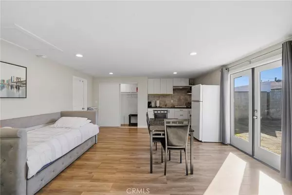 745 N N Vine St, Anaheim, CA 92805