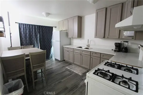 4822 Live Oak St, Cudahy, CA 90201