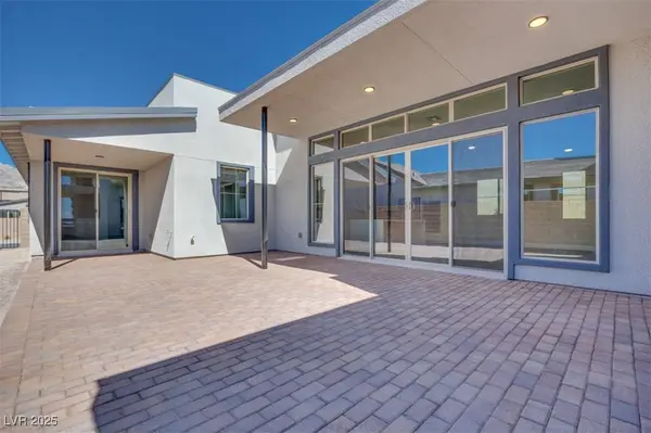 990 Golden Sands Drive, Las Vegas, NV 89128