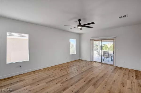 2100 Desert Woods Drive, Henderson, NV 89012