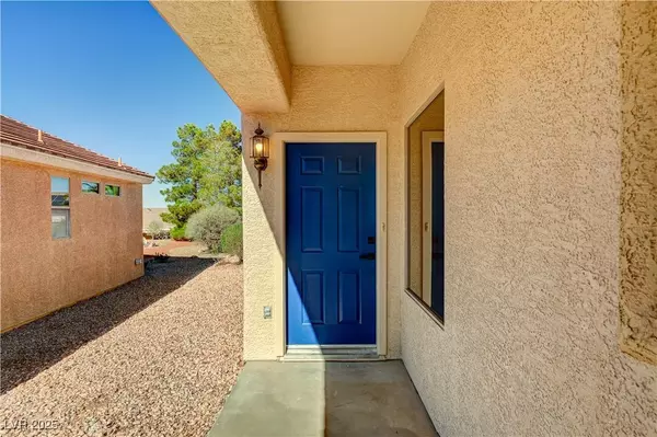 2100 Desert Woods Drive, Henderson, NV 89012