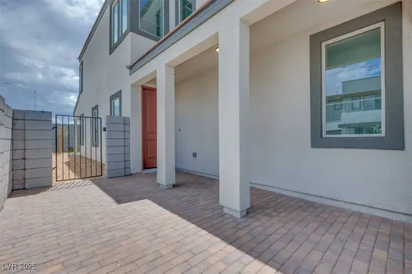10433 Smokey Mariposa AVE, Las Vegas, NV 89166