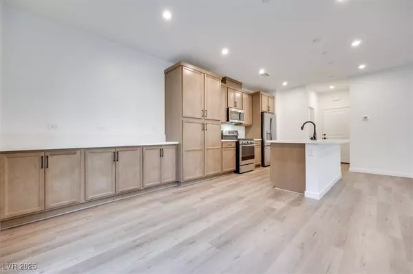 11946 Glide Reflection AVE, Las Vegas, NV 89138