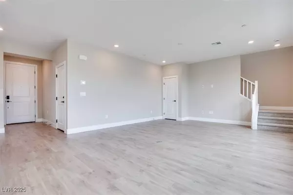10448 Smokey Mariposa, Las Vegas, NV 89166