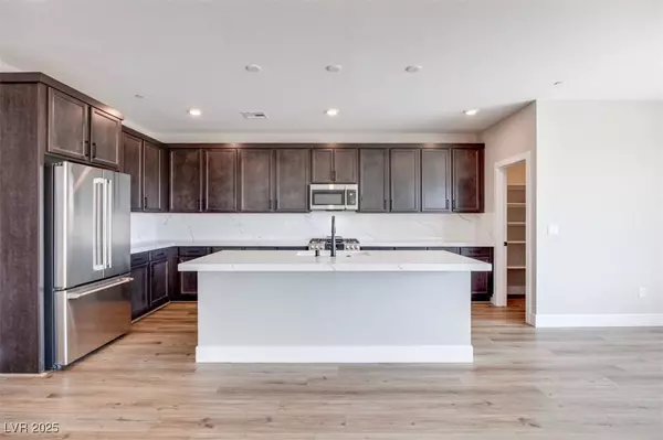 10184 Juniper Valley ST, Las Vegas, NV 89166