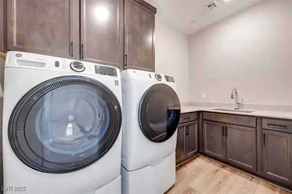 10184 Juniper Valley ST, Las Vegas, NV 89166