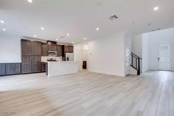 11904 Glide Reflection AVE, Las Vegas, NV 89138