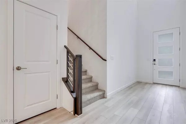 11904 Glide Reflection AVE, Las Vegas, NV 89138