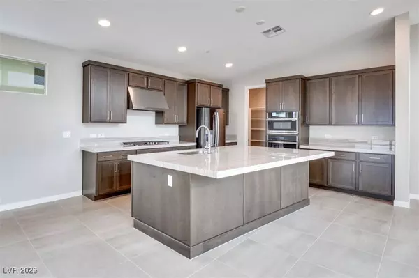 10408 Peako Hills AVE, Las Vegas, NV 89166