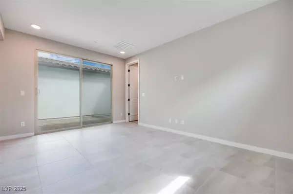 10351 Hanging Lake ST, Las Vegas, NV 89166