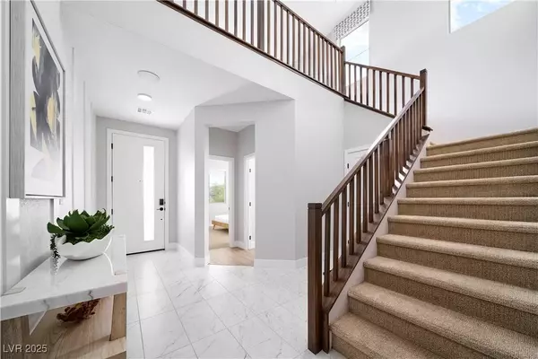 1212 Crimson Sunbird ST, North Las Vegas, NV 89084