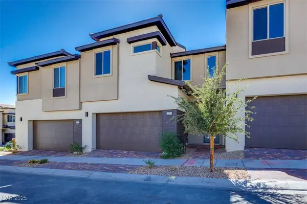 11899 Angle Cliff AVE, Las Vegas, NV 89138