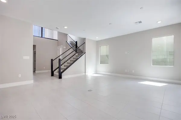 10481 Smokey Mariposa AVE, Las Vegas, NV 89166